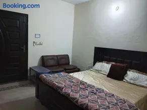 Suites Inn - Image 5
