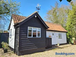 The Lily Pad, Eye, Suffolk - Image 1