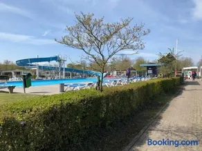 Ferienwohnung mit Pool und Terrasse | Strand in der Nähe | Haustiere sind willkommen - Image 2