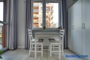 Airport Residence Green - Image 2