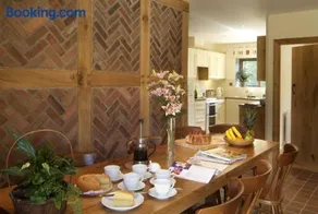 Curlew Cottage - Image 2