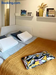 Du vil elske å bo her! Et lite, men koselig sted med perfekt beliggenhet! - Image 3