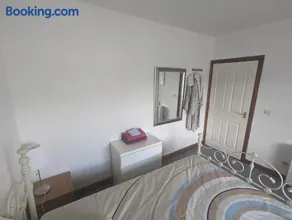 The Apartment at Chalk House - 3 Beds - 1 Cot - Image 5