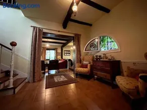 Spacious Villa with Pool in Cabeanca 250 m² - Image 2