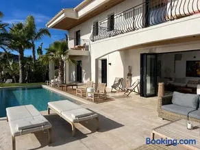 Spacious Guesthouse with amazing Monaco & Sea View - Image 2