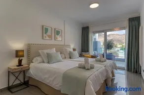 Sunny Valley Apartment - Image 1
