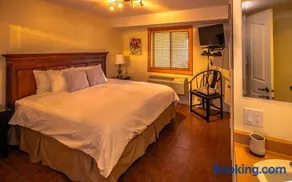 All Seasons Bed & Breakfast - Image 2