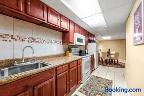20Miles from Atlanta Pet Friendly Private Backyard - Image 4