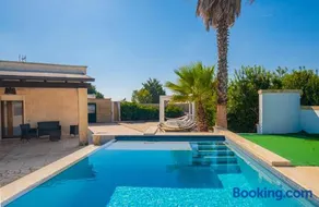 Villa Crigiada Luxury Pool - Image 1