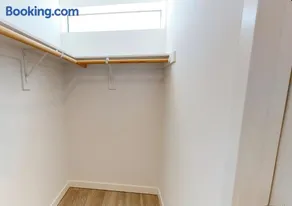 Cozy apartment in Santa Monica parking, Gym, Pool - Image 4