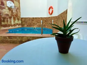 La Casilla de Úbeda-Casa con piscina privada en el centro histórico - Image 1