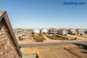 Pirates Hideout - Nags Head MP 10, Ocean View, Pool, Tiki Bar, Fenced Yard, Pets OK, Flex Stays - Image 5