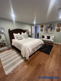 Modern Family Home in Middletown, RI- just 4 mi to Newport! - Image 3
