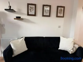 Ivory Apartments - Image 2
