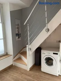 Appartement spacieux & chaleureux, Gare St-Jean - Image 3