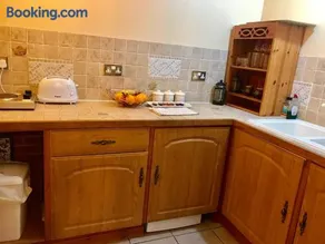 The Old Chapel Cottage - Image 4