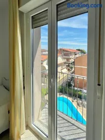 Appartamento con piscina - Image 2
