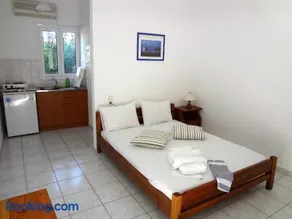 Lazaris Apartments in Agios Ioannis Lefkada - Image 4