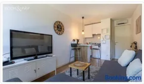 STUDIO COSY ISARD P2000 - Image 2