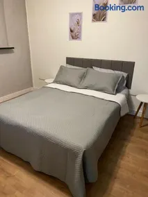 Apartamento compartilhado em Guarapuava - Quarto 2 - Image 4
