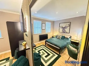Coastal Terrace Sleeps 6 - Image 1