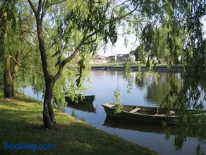 Pokoje i domki nad Kanałem Bystrym - Image 1