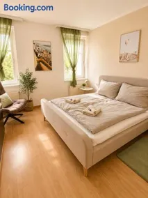 Bodensee Comfort Hideaway mit Hafen- und Seeblick - Image 3