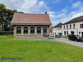 Charming Chalet in Roisin, 400 m² with Terrace - Image 1