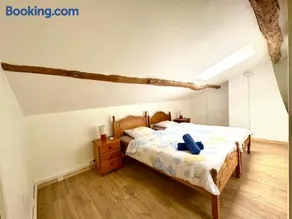 Magnifique longère en pierre du Lot Piscine Privée - Image 2