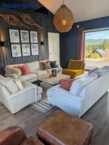 Modern cabin with jacuzzi near Trysil alpine - Image 4