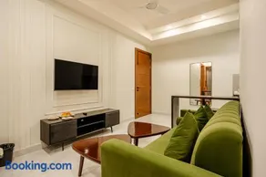 Royal Studio Golf Course Road - Image 3
