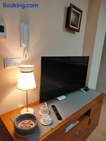 Cozy Apartment close to the beach in beatiful area - Image 5