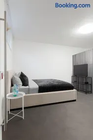 Airport Apartment 64 in Freising - Image 5
