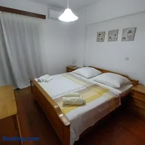 Vintage Apartment Preveza - Image 1
