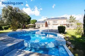 Villa la cantera - Image 1