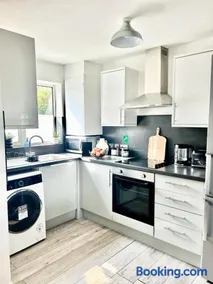 Sleeps 5, tranquil retreat near Peterborough town - Image 5