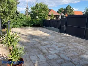 Hun Apartman - Image 1