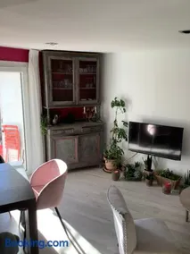 Pinky House - Image 2
