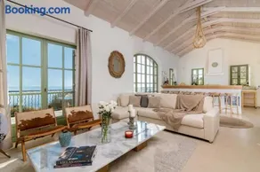 Villa Athena - Image 2