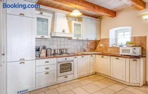 Lovely Home In Pula With Sauna - Image 5