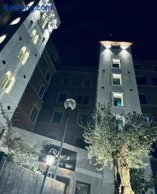 Lovers in Fiuggi - Image 3
