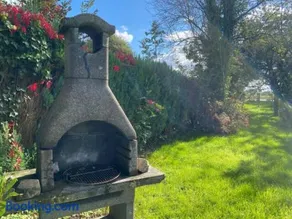 Belle Longère normande, cheminée et jardin arboré - Image 3