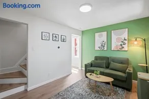 Cozy & Modern 1 Bdr Apt Natrona - Image 2