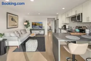 Downtown Redmond Executive Stay - Image 4