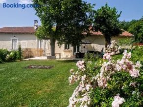 Chez "hygge en périgord", gîtes climatisés à la campagne avec piscine chauffée privatisée et balnéo en option ou déjà incluse- 1 gîte de 2 personnes, 1 jusqu'à 6 personnes et 1 jusqu'à 12 personnes - Image 3