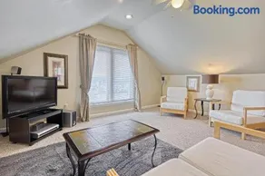 Suites On Chocolate - The Hershey House - Image 1