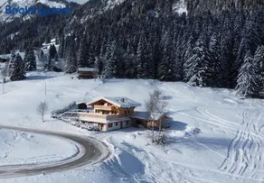 Chalet mit Kino und Jacuzzi in Gsteig b. Gstaad - Image 1