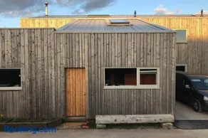 "The Studio" Contemporary studio with organic swimming pool - Image 5