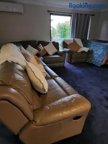 Eryns Retreat Gold Coast - Image 3