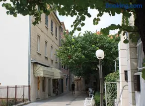 Old Town Apartment - Image 1